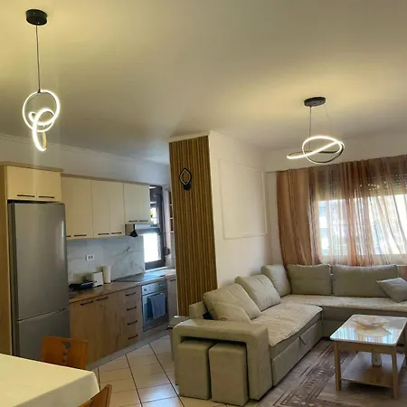 Lägenhet Golem Beach Apartment
